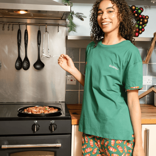 Pigs in Blankets - Women's Long Pyjamas Set (T-Shirt & Trousers)